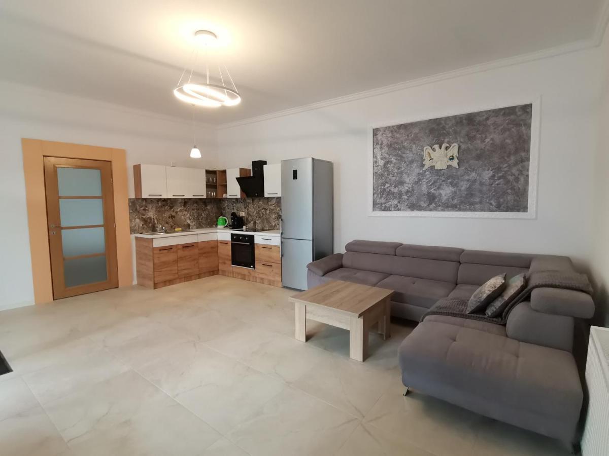 Casa J. Gusbeth Apartment บราชอฟ ภายนอก รูปภาพ